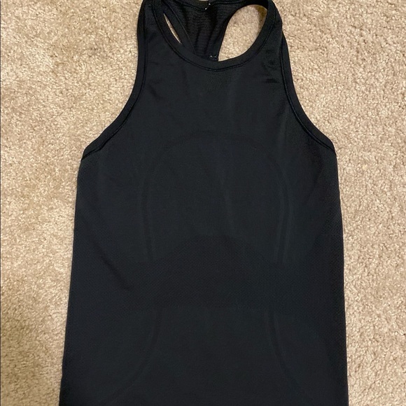 Lululemon racerback tank - Picture 4 of 4